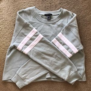 Cropped Green Sweater - Medium (Forever 21)
